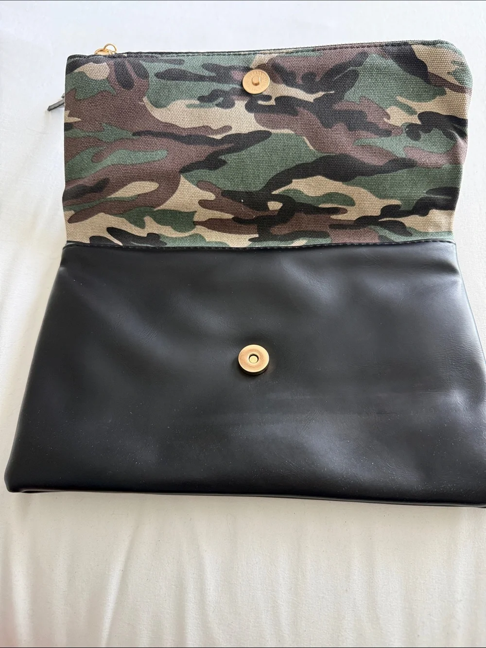 Camouflage Fold-Over Clutch Wallet - Green & Black